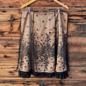 ADRIANNA PAPELL | Elegant Black and Tan Lace Skirt 14